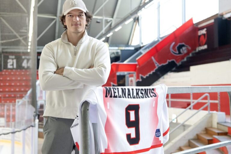 Rihards Melnalksnis, Hokejazinas.com