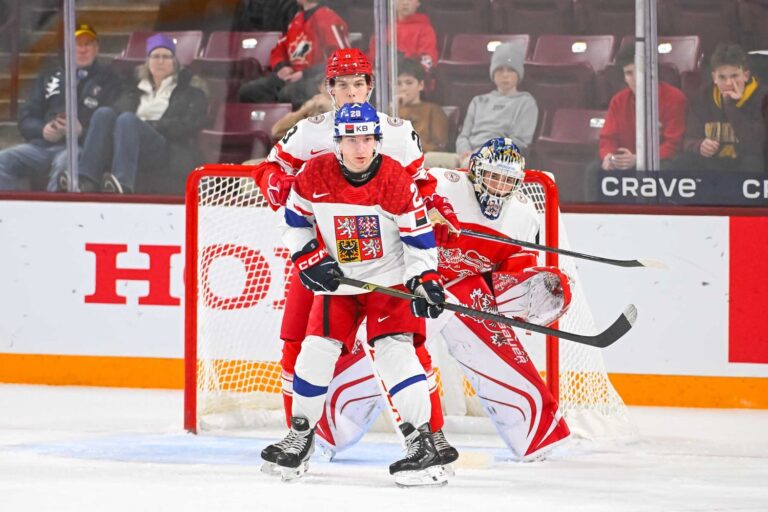 Čehijas un Dānijas U-20 izlases, hokejazinas.com