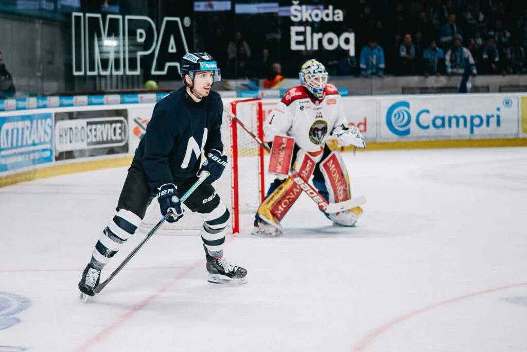 Mareks Mitens, Hokejazinas.com