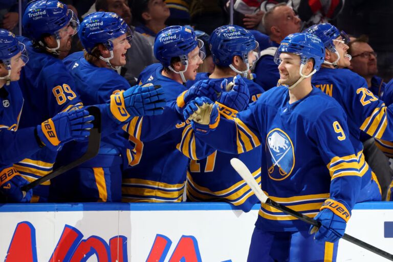 Džošs Noriss, hokejazinas.com