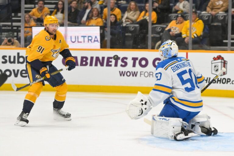 Stīvens Stemkoss un Džordans Biningtons, hokejazinas.com