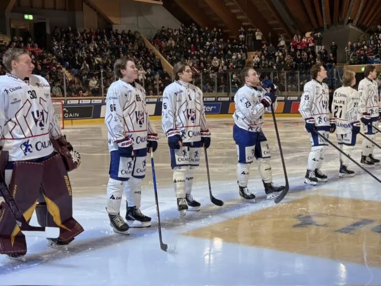 Martins Laviņš, Hokejazinas.com