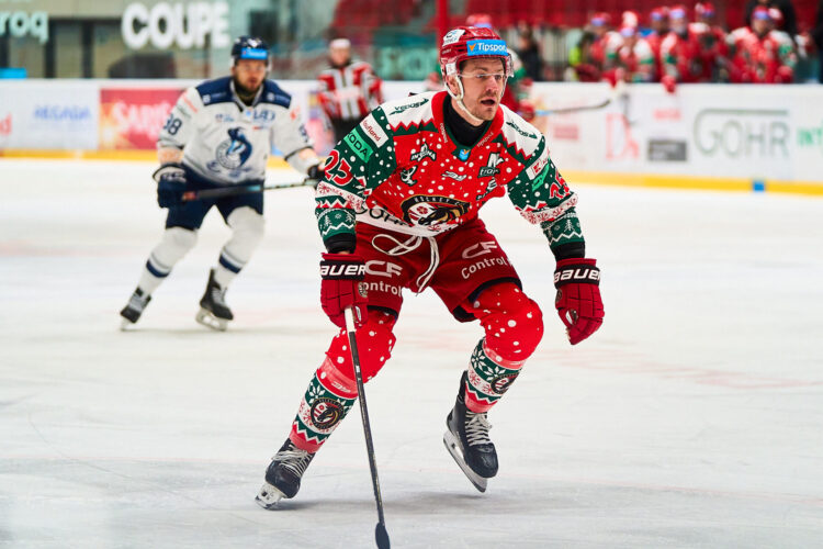 Miks Indrašis, hokejazinas.com