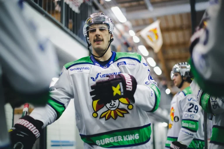 Miks Tumānovs, hokejazinas.com