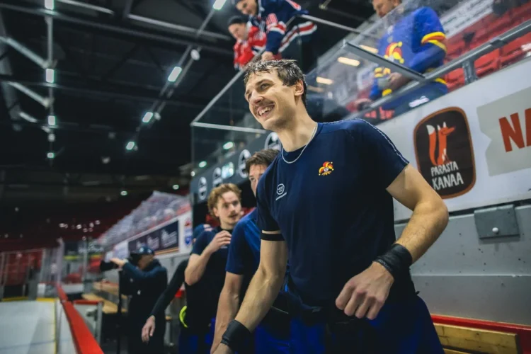 Miks Tumānovs, hokejazinas.com