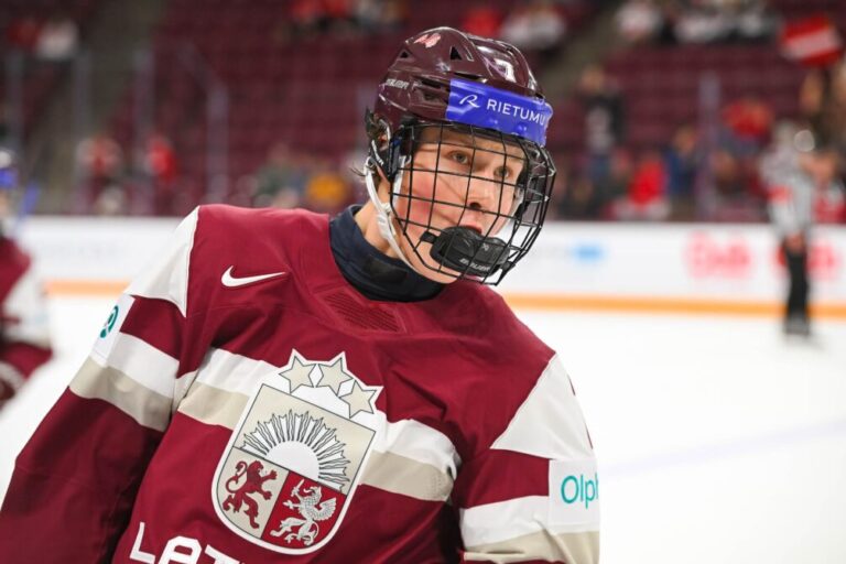 Rūdolfs Bērzkalns, hokejazinas.com