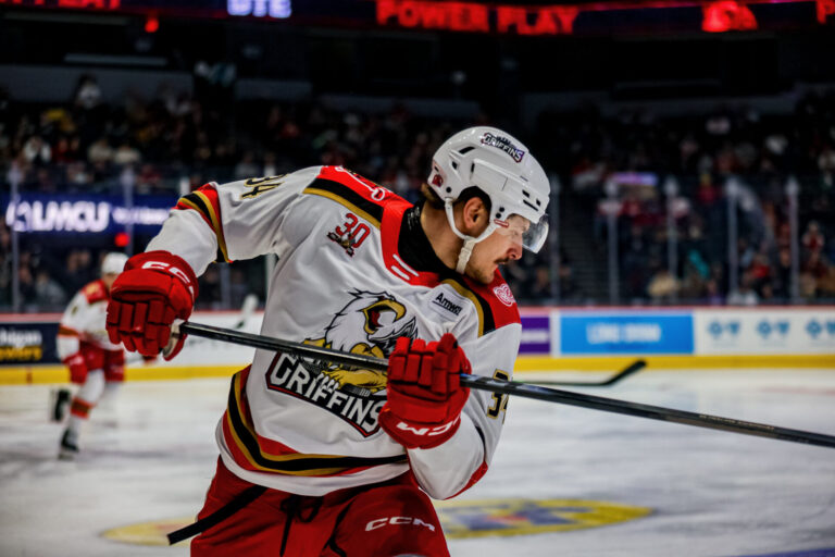 Eduards Tralmaks, hokejazinas.com