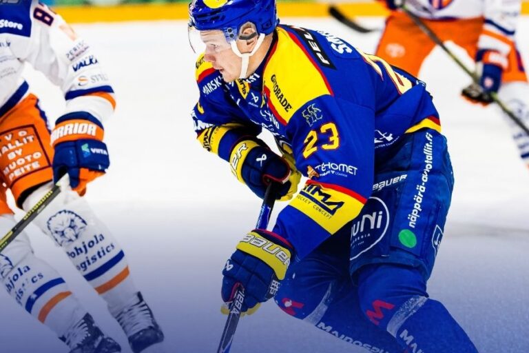 Alberts Šmits, hokejazinas.com