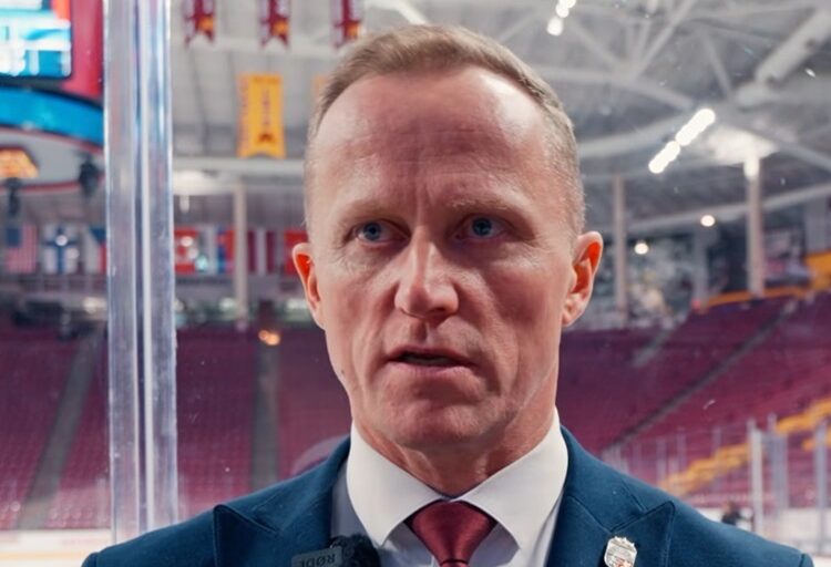 Artis Ābols, Hokejazinas.com