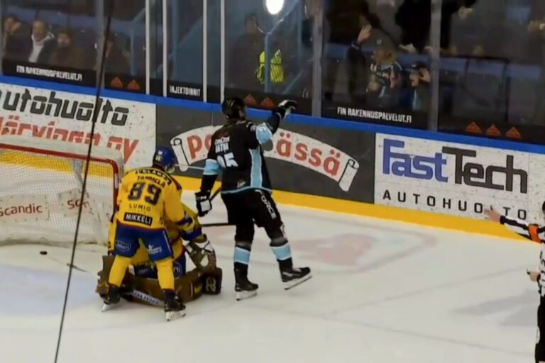 Oskars Batņa, hokejazinas.com