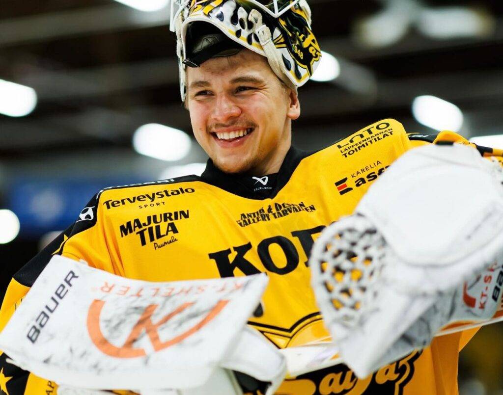 Gustavs Dāvis Grigals, Hokejazinas.com