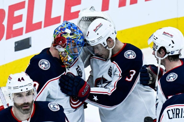 Elvis Merzļikins un Čārlijs Koils, hokejazinas.com