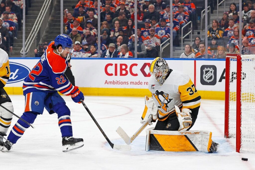 Artūrs Šilovs, hokejazinas.com