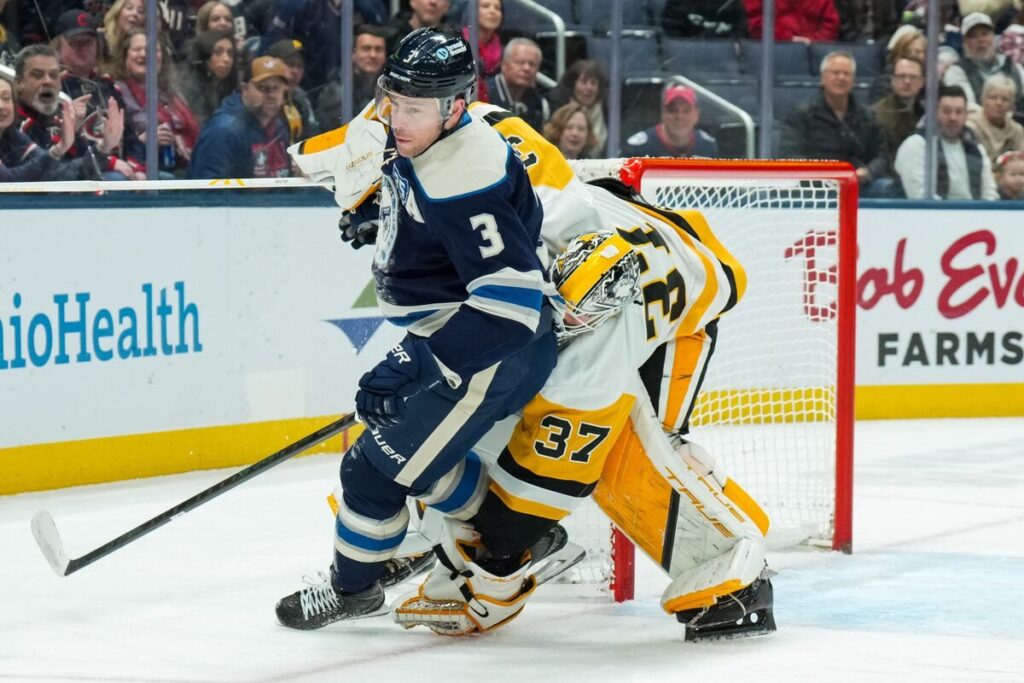 Artūrs Šilovs, hokejazinas.com