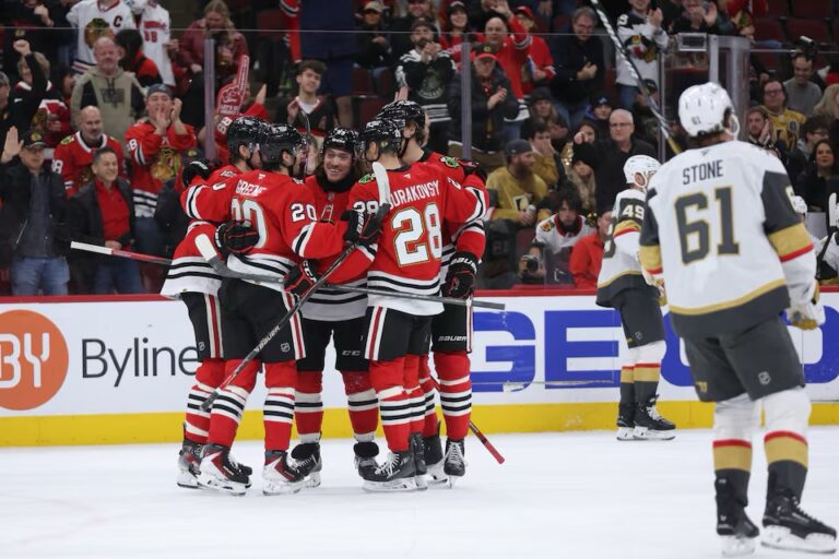 Čikāgas "Blackhawks", hokejazinas.com