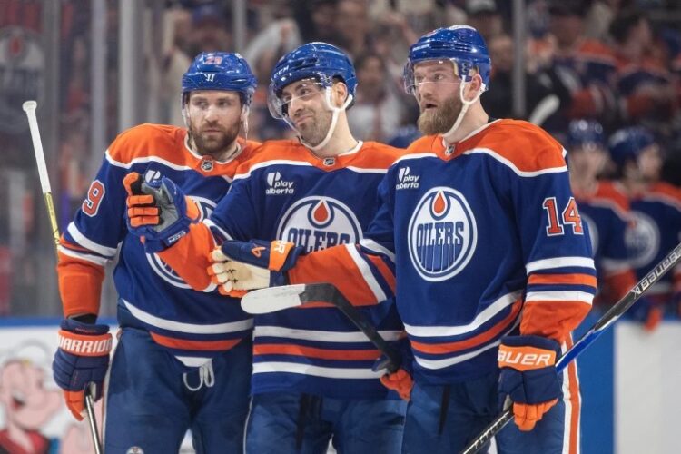 Evans Bušārs, Leons Draizaitls un Matiass Ekholms, hokejazinas.com