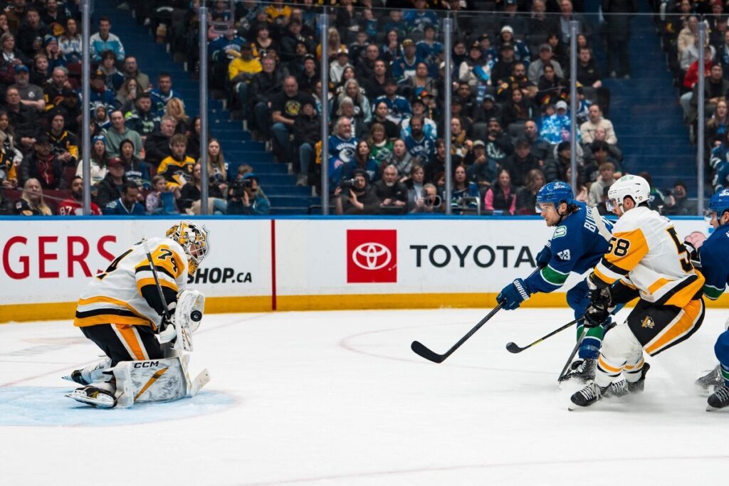 Teodors Bļugers, hokejazinas.com