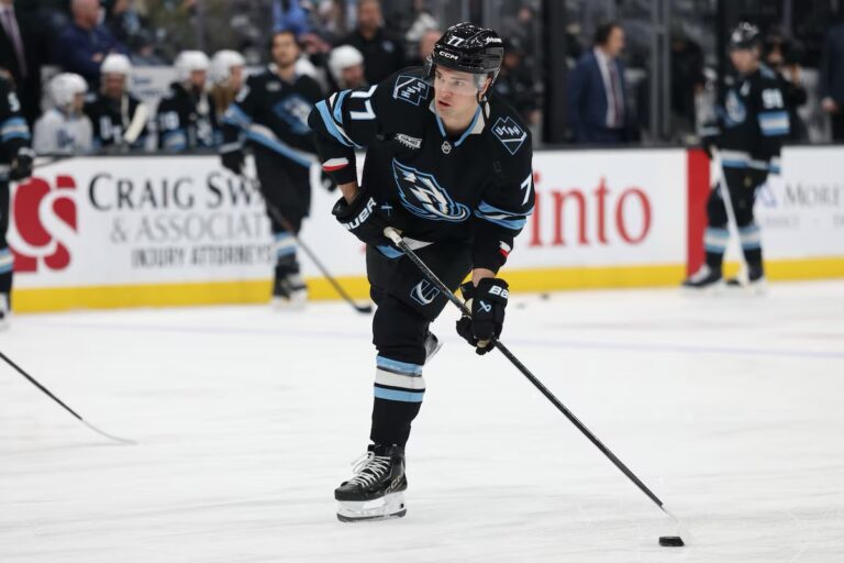 Džons Džeisons Peterka, hokejazinas.com