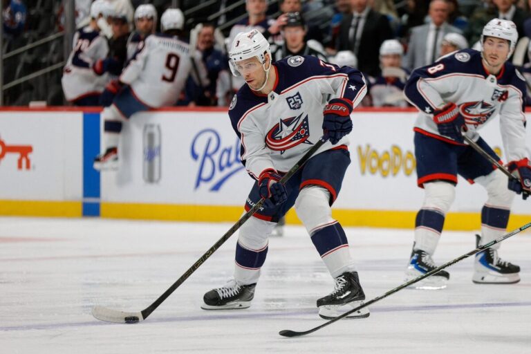 Čārlijs Koils, hokejazinas.com