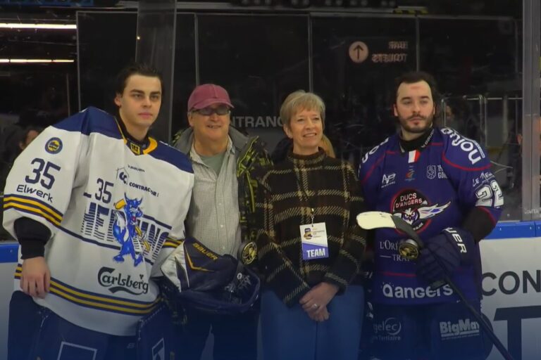 Jānis Fecers, Hokejazinas.com