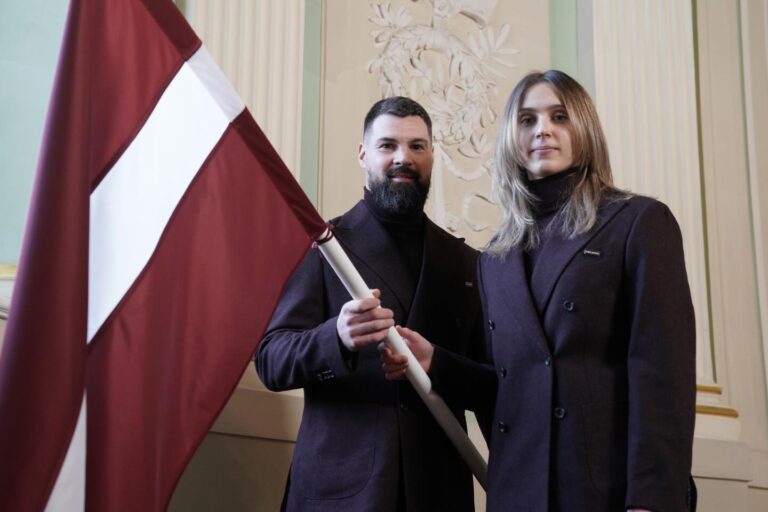 Kaspars Daugaviņš, Hokejazinas.com