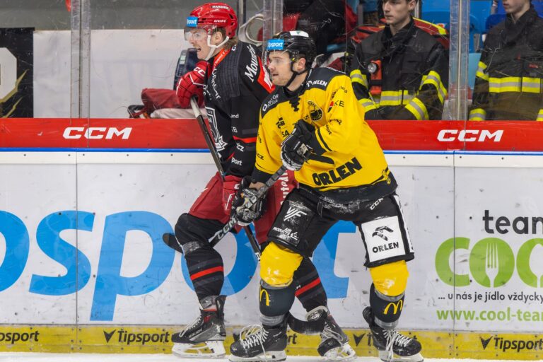 Markuss Komuls, hokejazinas.com