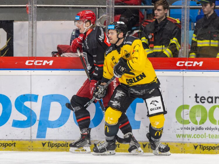 Markuss Komuls, hokejazinas.com