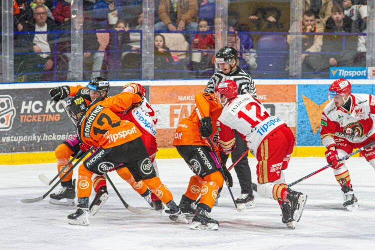 Miks Indrašis, hokejazinas.com