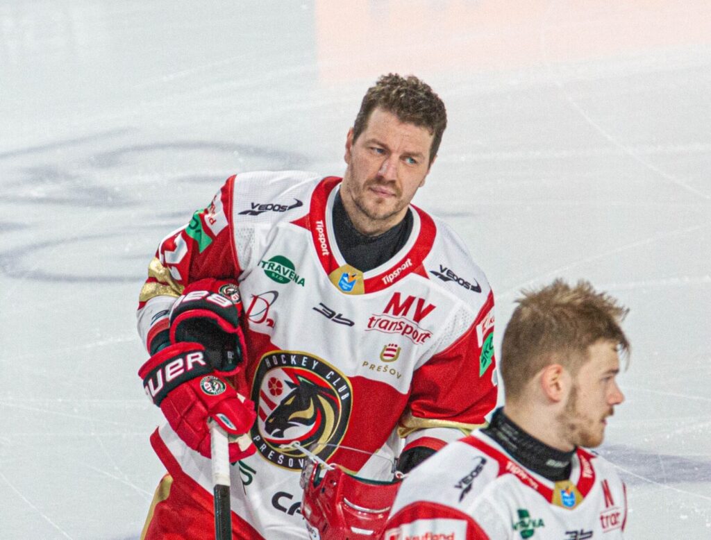 Miks Indrašis, hokejazinas.com