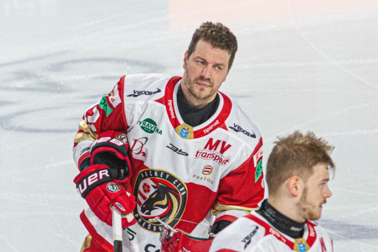 Miks Indrašis, hokejazinas.com