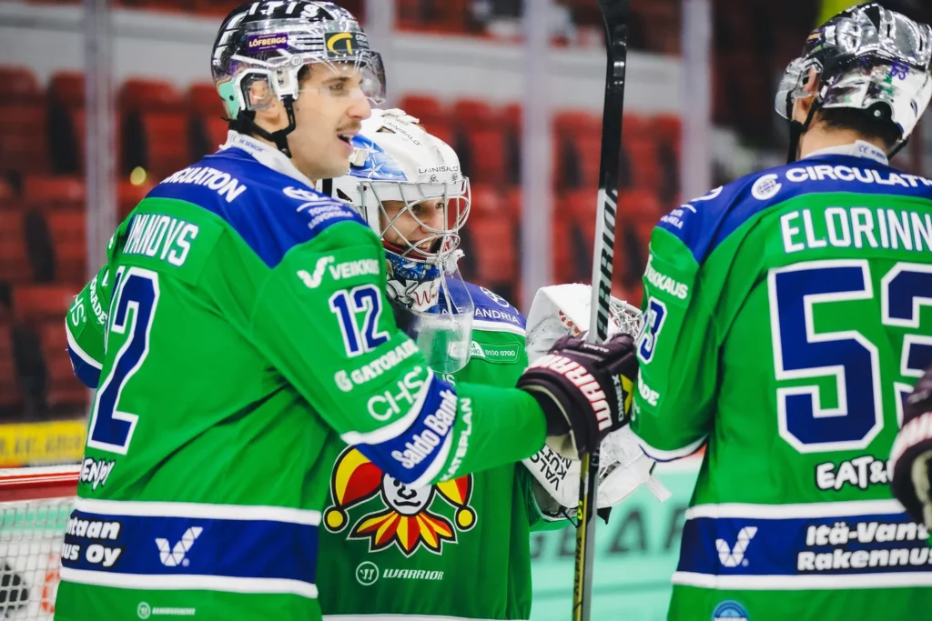 Miks Tumānovs, Hokejazinas.com