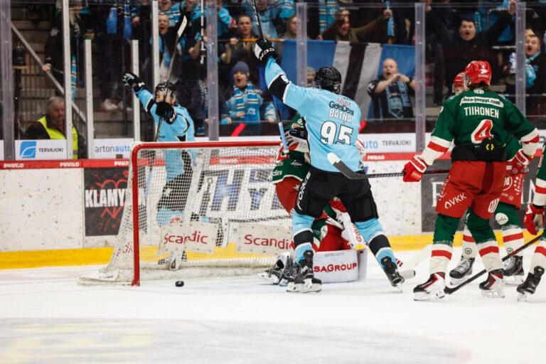 Oskars Batņa, Hokejazinas.com