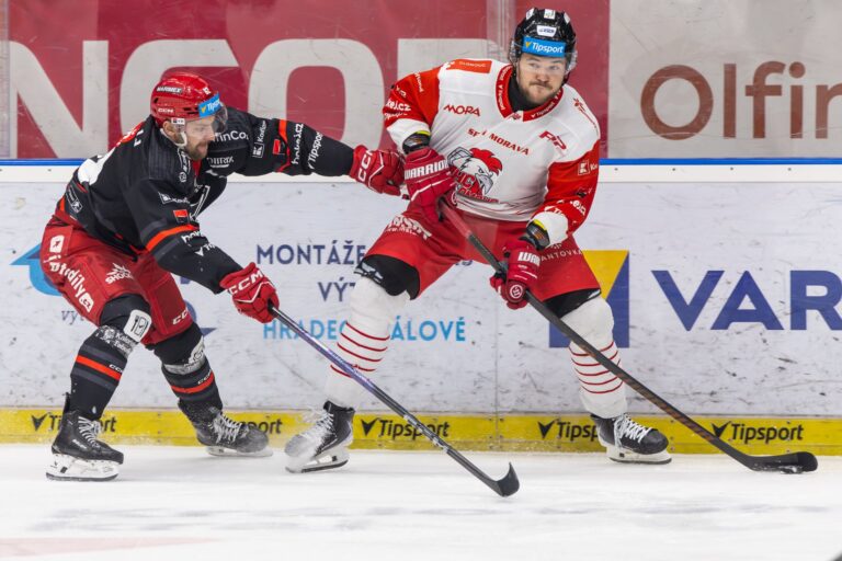 Renārs Krastenbergs , hokejazinas.com