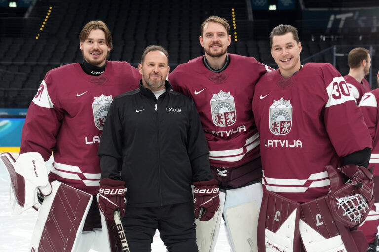 Artūrs Šilovs, Artūrs Irbe, Kristers Gudļevskis un Elvis Merzļikins, Hokejazinas.com