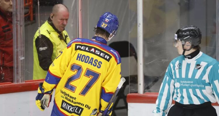 Bogdans Hodass, hokejazinas.com