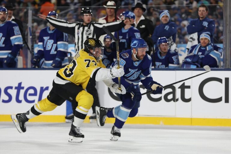 Zemgus Girgensons, hokejazinas.com