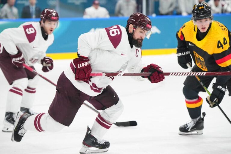 Kaspars Daugaviņš, Hokejazinas.com