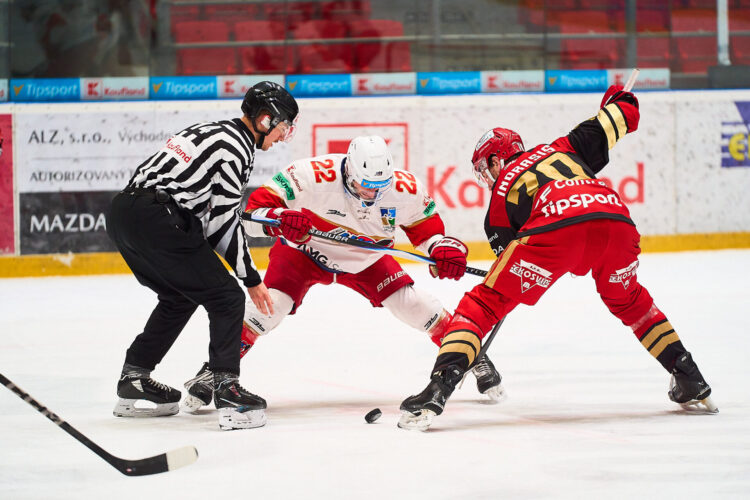 Miks Indrašis, hokejazinas.com