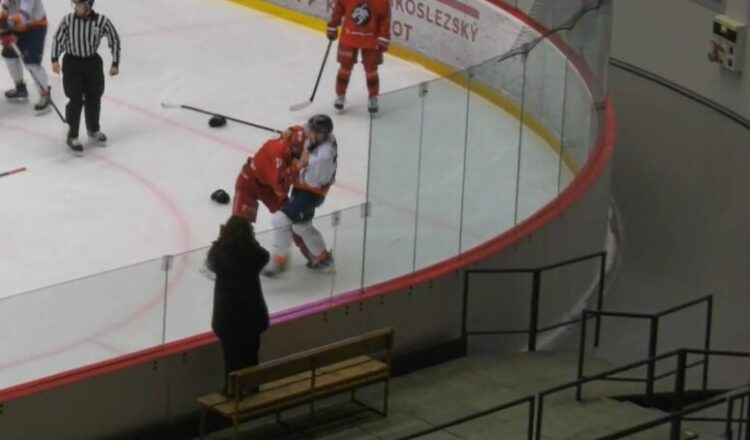 Roberts Kaļķis, hokejazinas.com