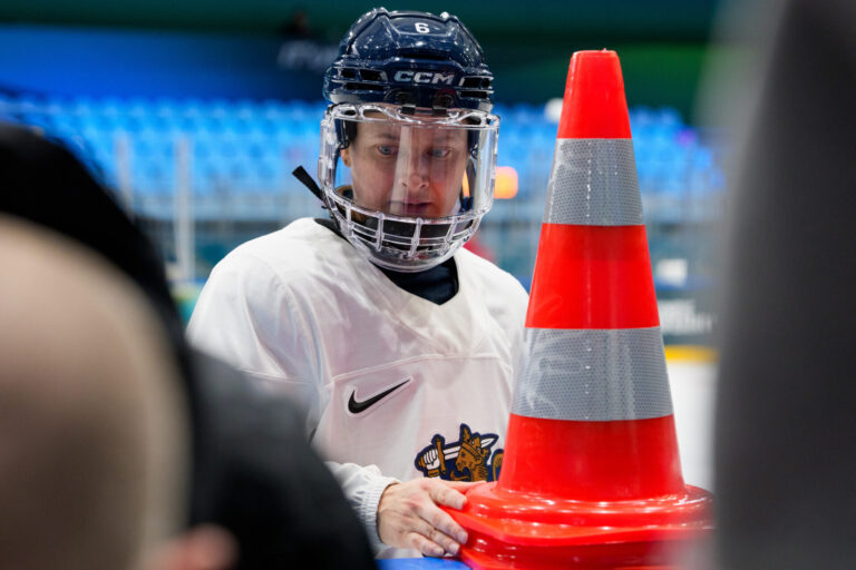 Somijas sieviešu hokeja izlase, hokejazinas.com