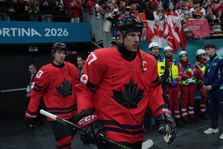 Sidnijs Krosbijs, hokejazinas.com