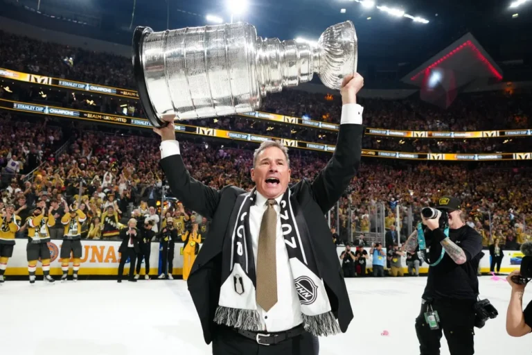 Brūss Kesidijs, hokejazinas.com