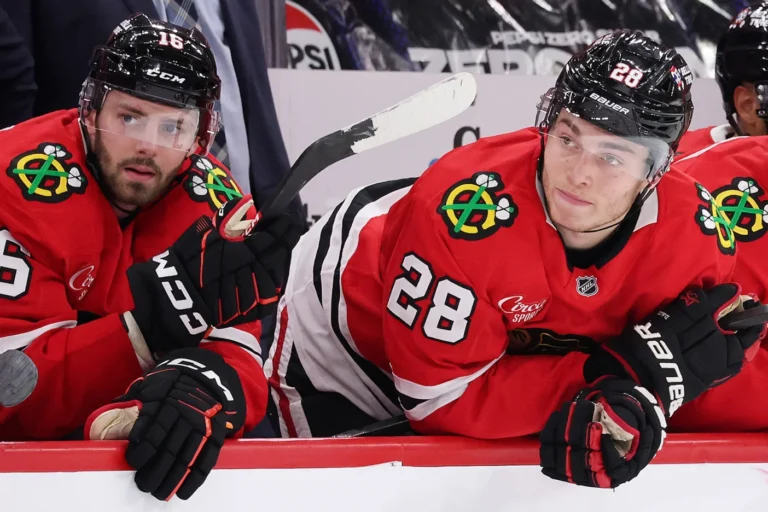 Koltons Daks un Džeisons Dikinsons, hokejazinas.com