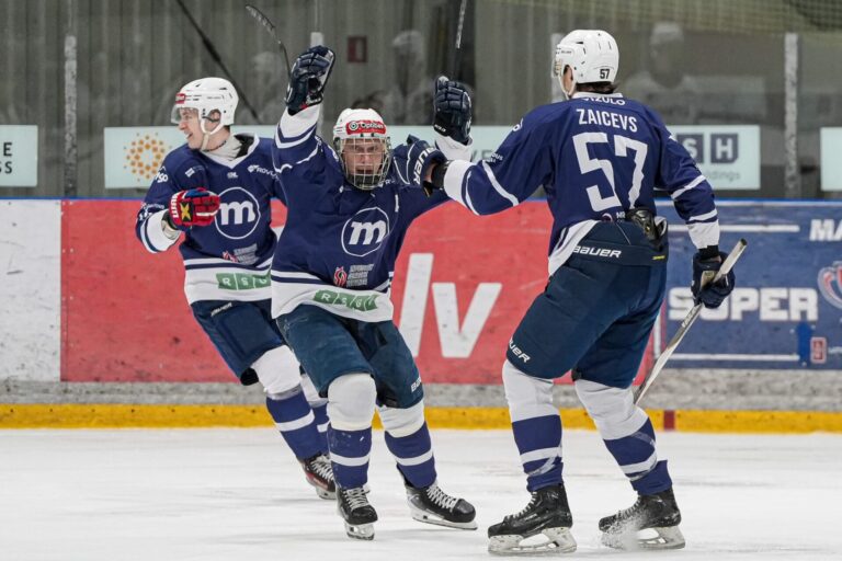 Elviss Želubovskis, Hokejazinas.com
