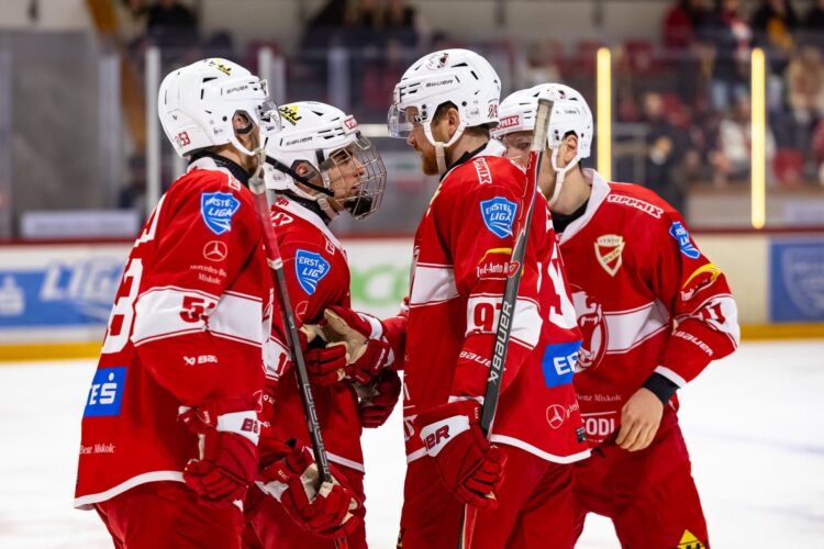 Ēriks Žohovs, hokejazinas.com