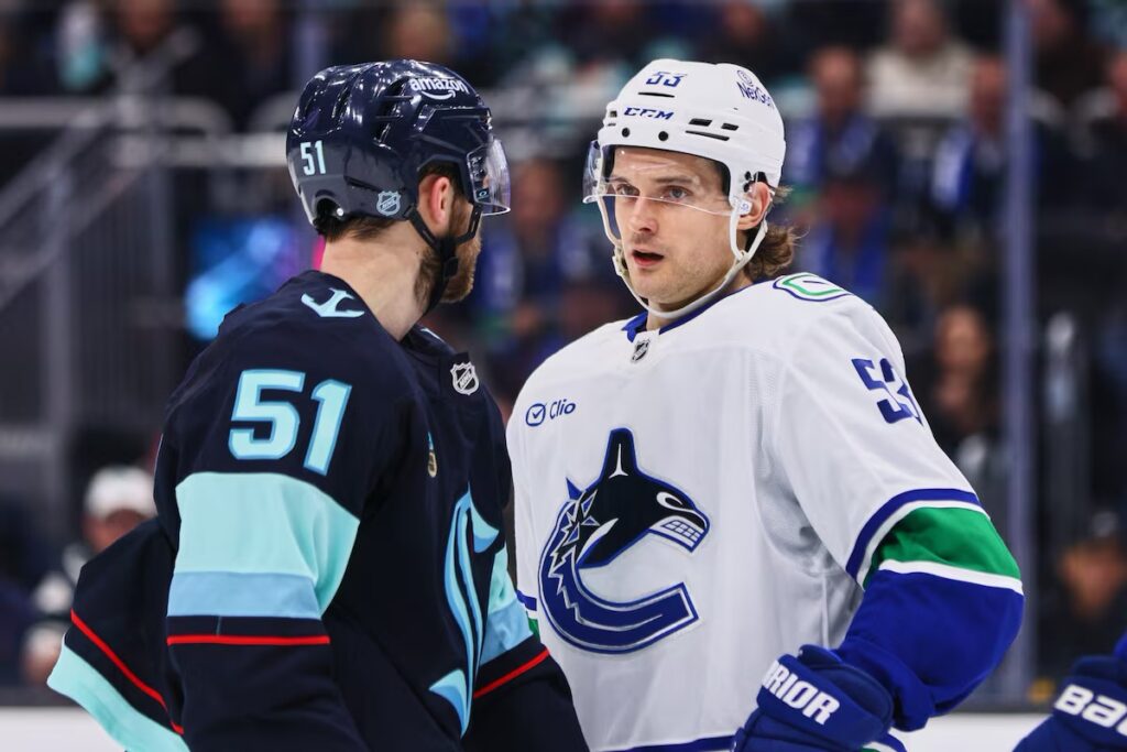 Teodors Bļugers, hokejazinas.com