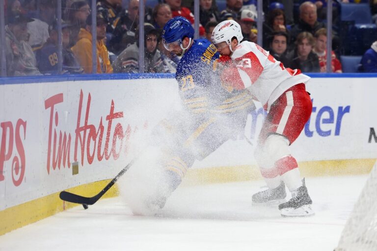 Detroitas "Red Wings" un Bufalo "Sabres", hokejazinas.com