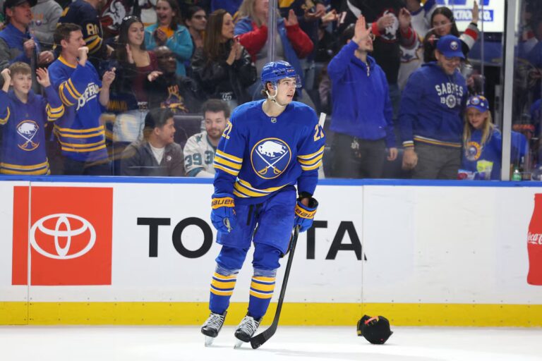 Džeks Kvins, hokejazinas.com