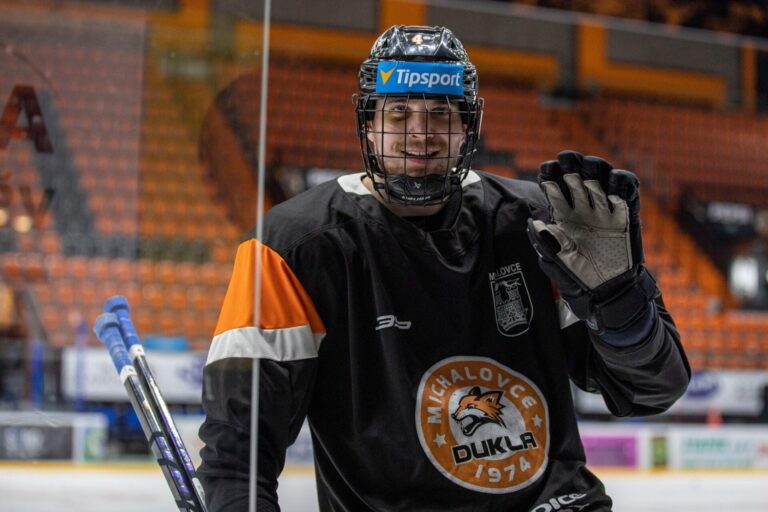 Kristofers Bindulis, Hokejazinas.com