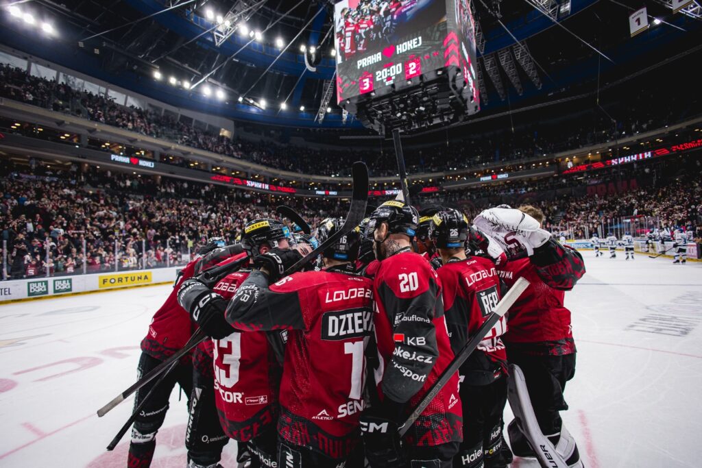 Mārtiņš Dzierkals, Hokejazinas.com